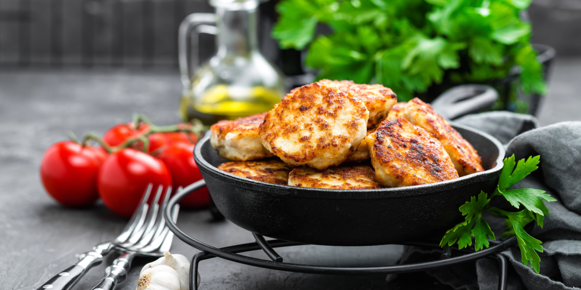 Легкие и одновременно сытные. Как я готовлю куриные котлеты