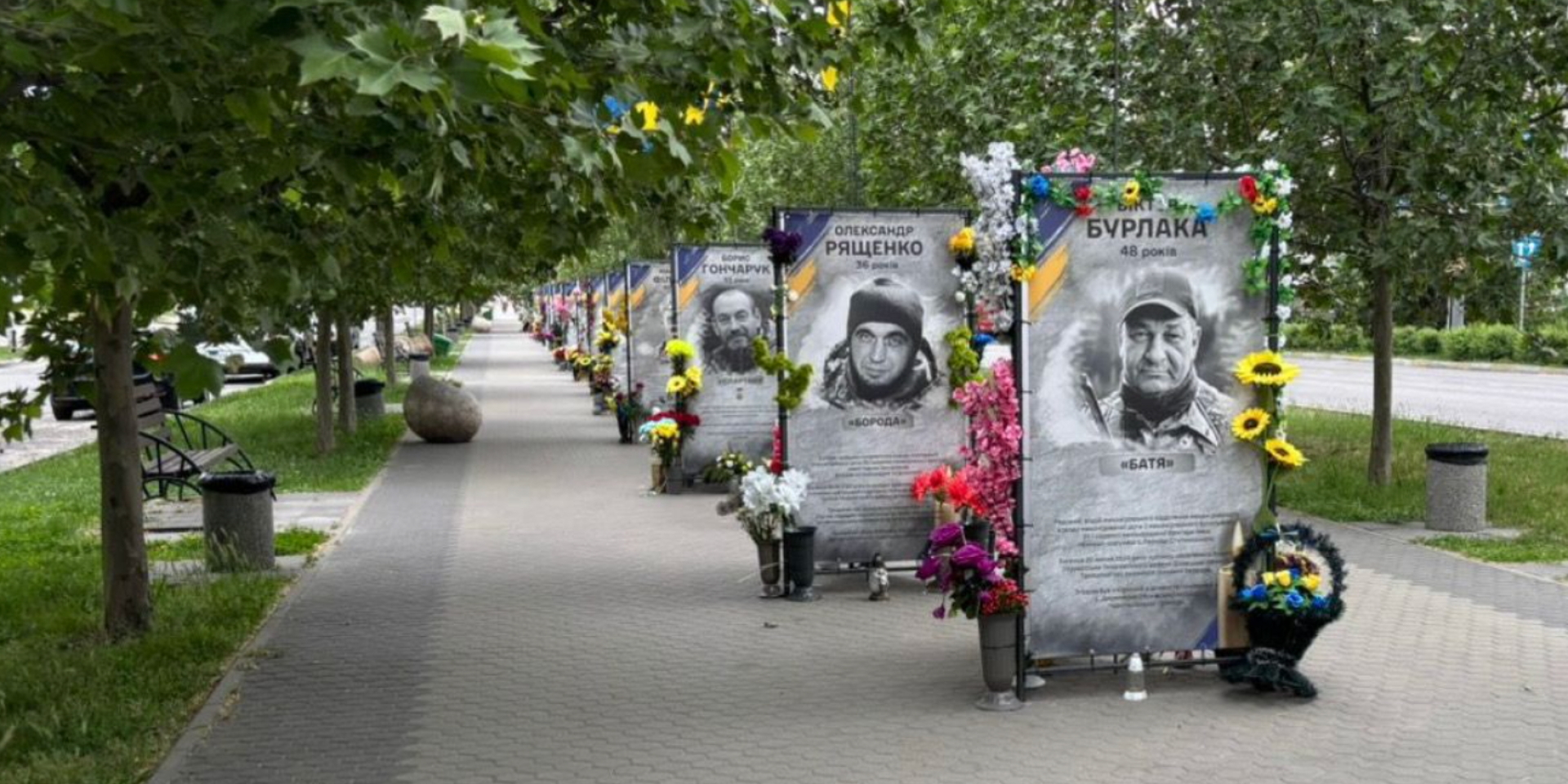 На Киевщине наказали родителей девочек, которые на Аллее Славы слушали русскую музыку и танцевали