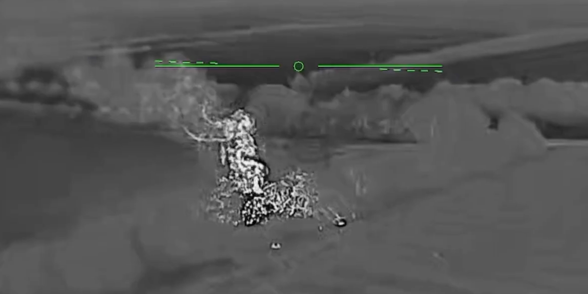 Птахи Мадяра знищили два літаки Ту-142 і ракетний комплекс Іскандер на аеродромі в Таганрозі — відео