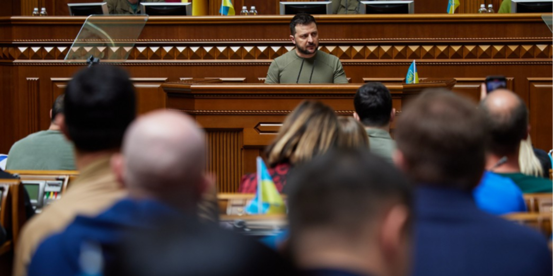 «Внутрішньополітична гойдалка». Про що Зеленський говорив зі «слугами» і опозицією, і чому ніхто не запитав про Міндічгейт — Веніславський