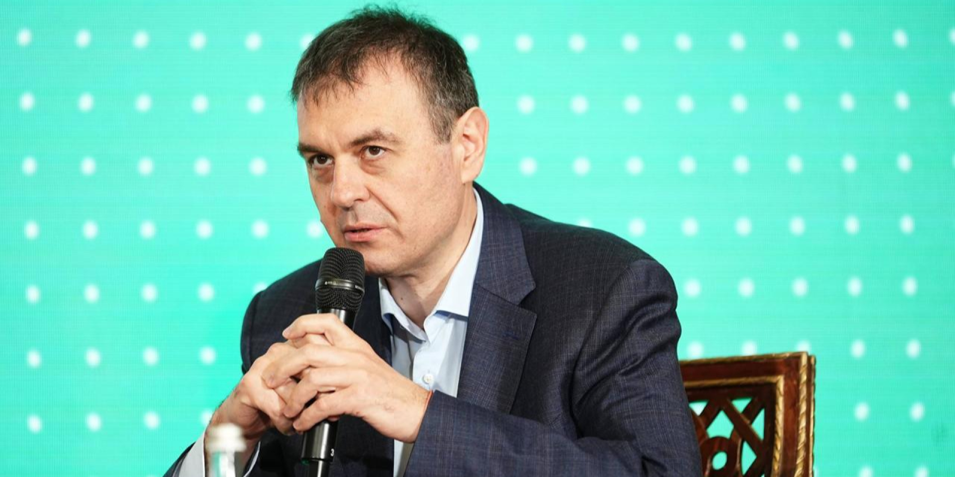 Искусство продвижения интересов. 114 представителей власти имели официальные контакты с лоббистами — самым востребованным оказался Гетманцев