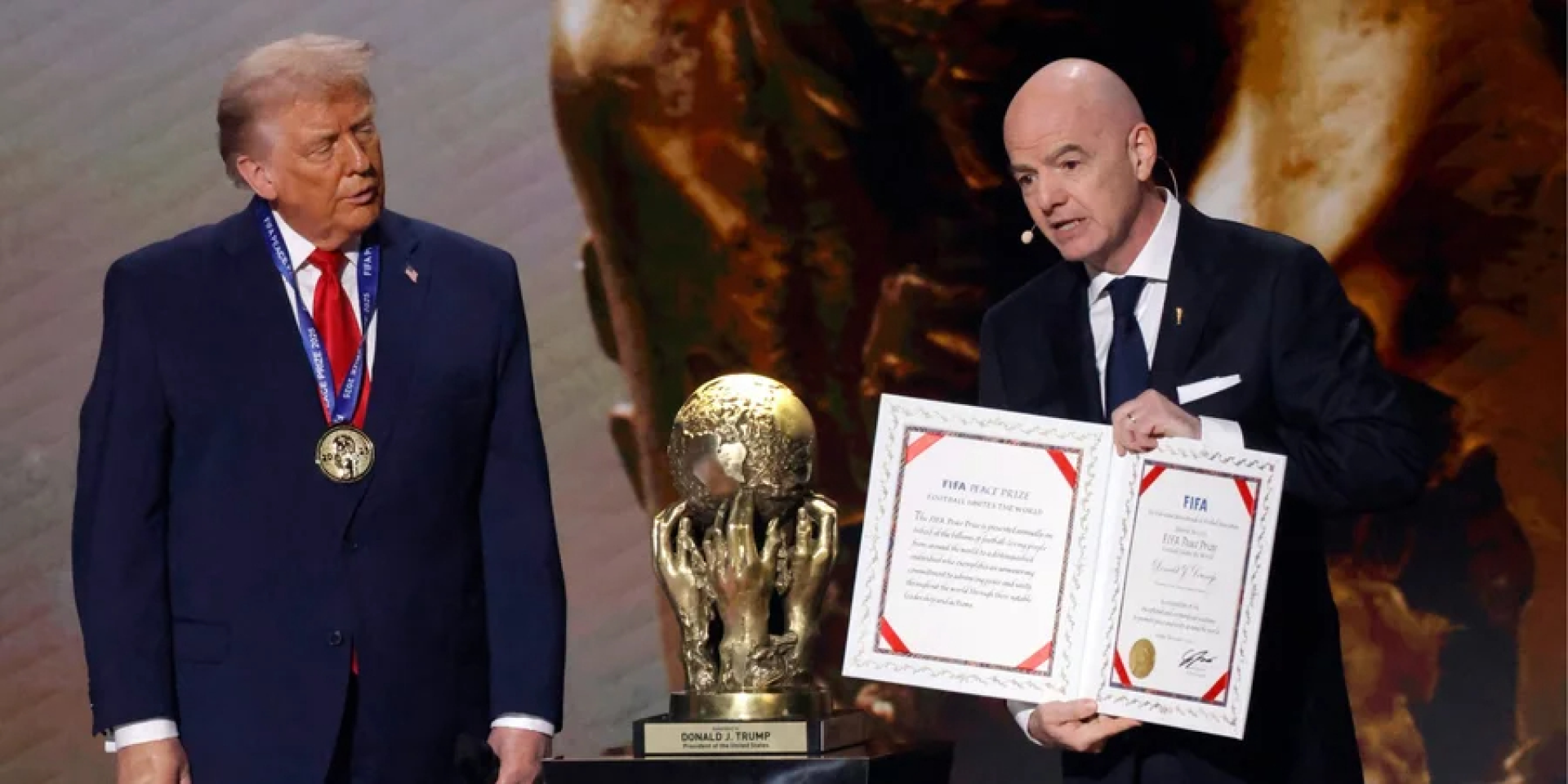 Donald Trump and Gianni Infantino (Photo: Amber Searls-Imagn Images)