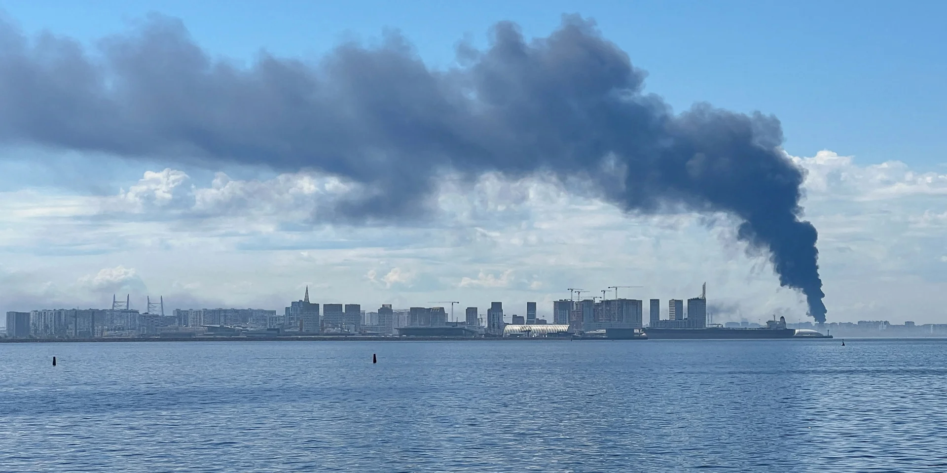 Another Russian corvette burning in St. Petersburg, June 3 (Photo: REUTERS/Stringer)
