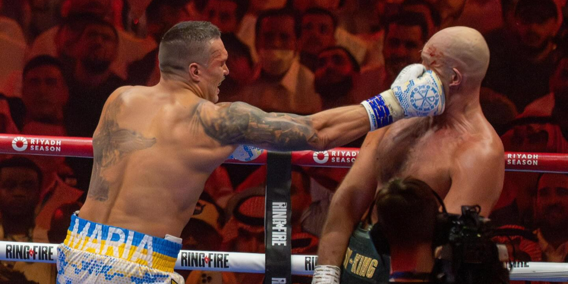 Олександр Усик двічі переміг Тайсона Ф’юрі (Фото: facebook.com/Alexanderusyk)