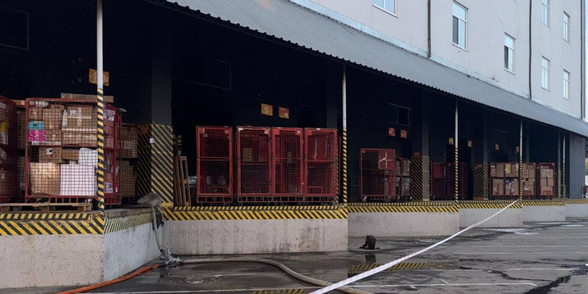Explosion in post office in Kyiv's Obolonskyi district was classified as a terrorist act (Photo: Kyiv Prosecutor's Office / Telegram)