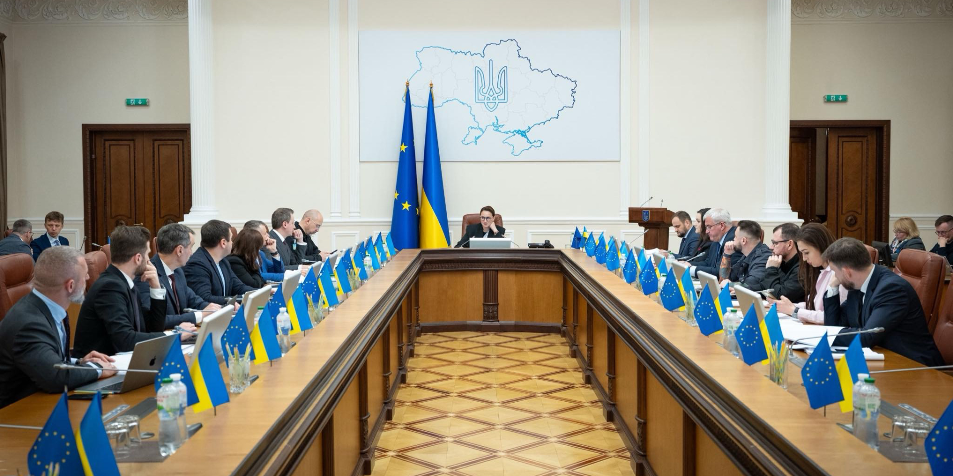 Sybiga announced a new program for young Ukrainians from the temporarily occupied territories (Photo: Andrii Sybiha / Facebook)