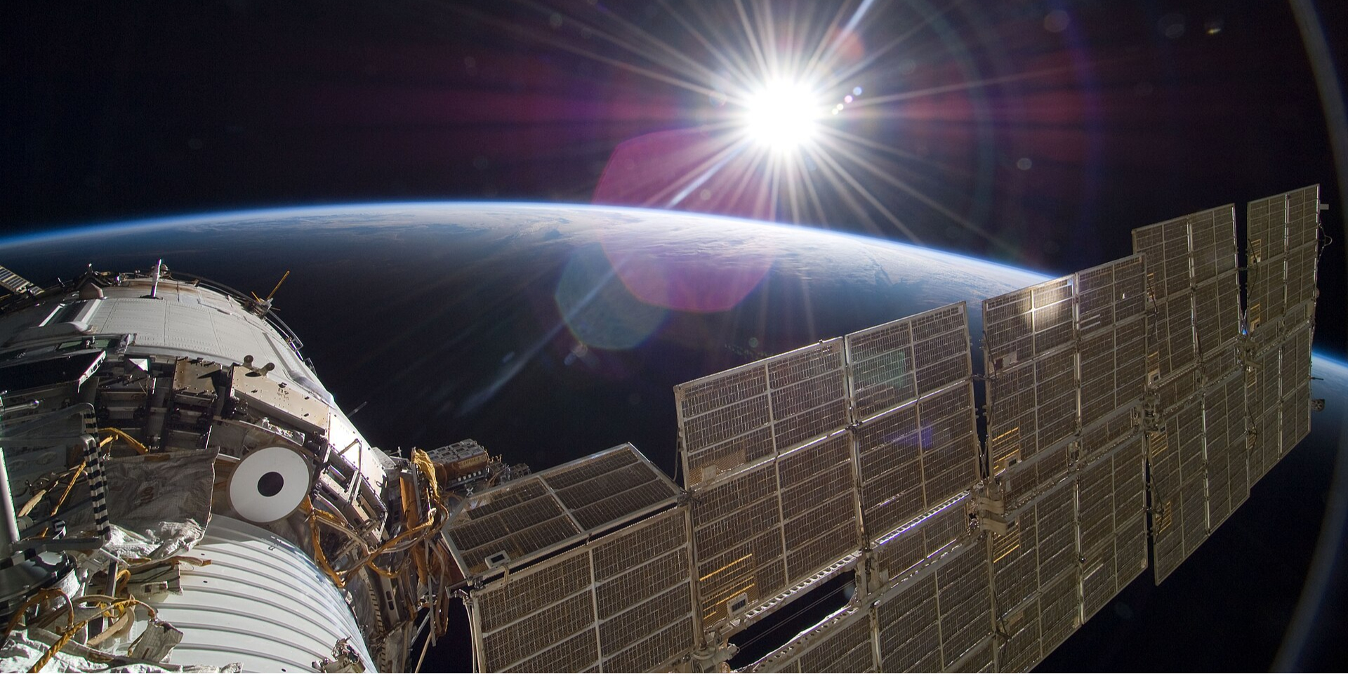 На МКС оголошено готовність до евакуації (Фото: NASA)