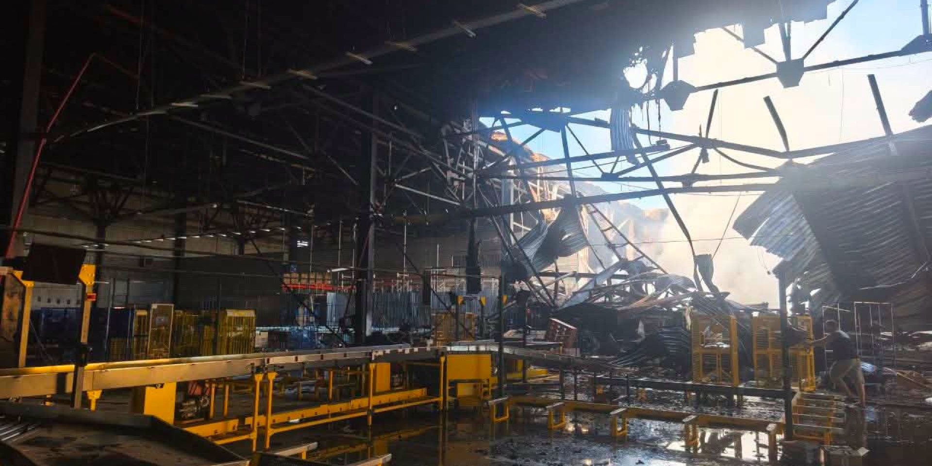 «У нас была тяжелая ночь». В Харькове шахед попал в хаб Укрп