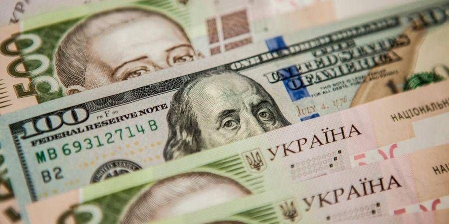 Курс валют НБУ. Доллар растет, евро падает