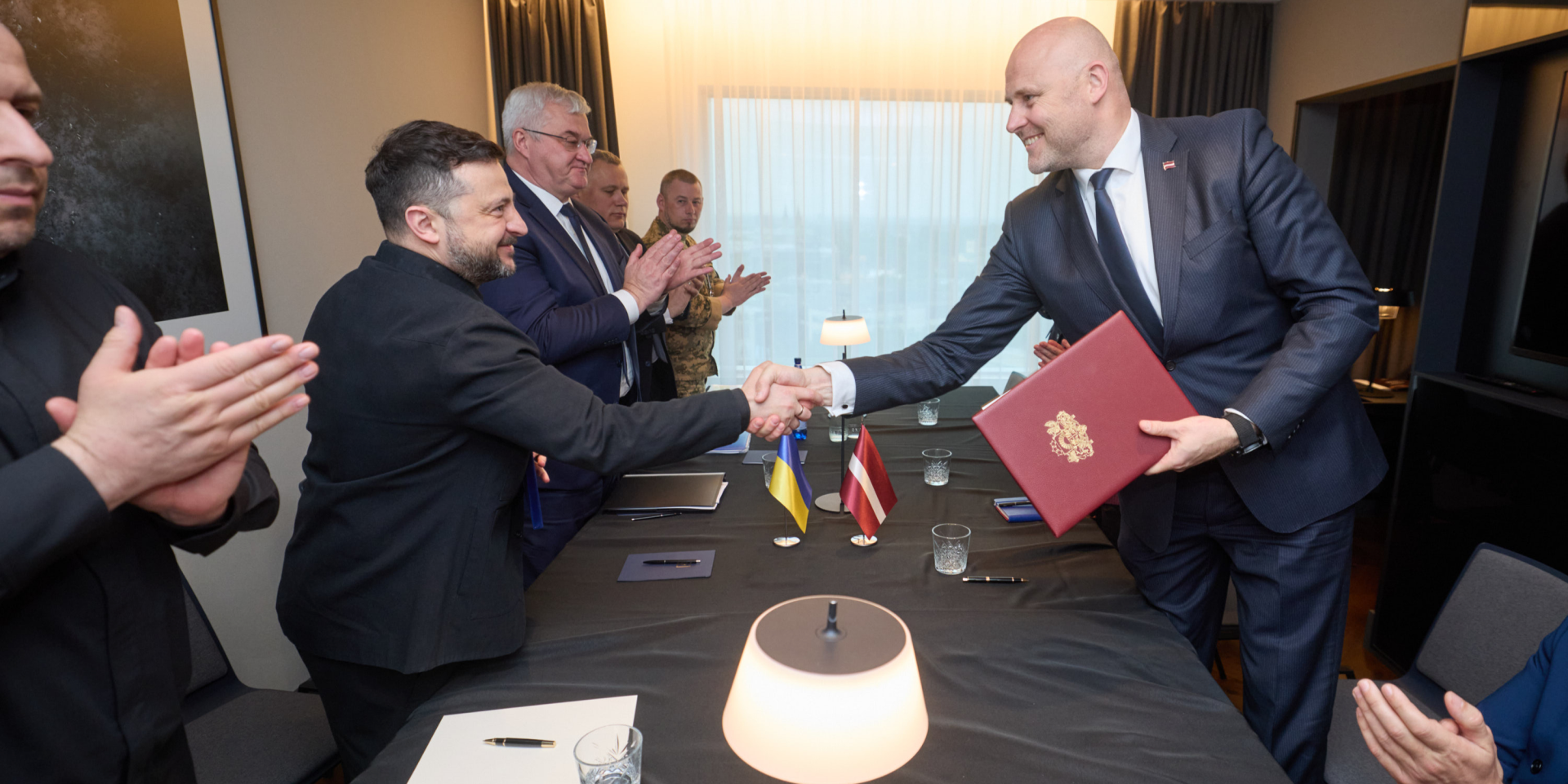 Зеленский заявил, что подписал Drone Deal с новым премьером 