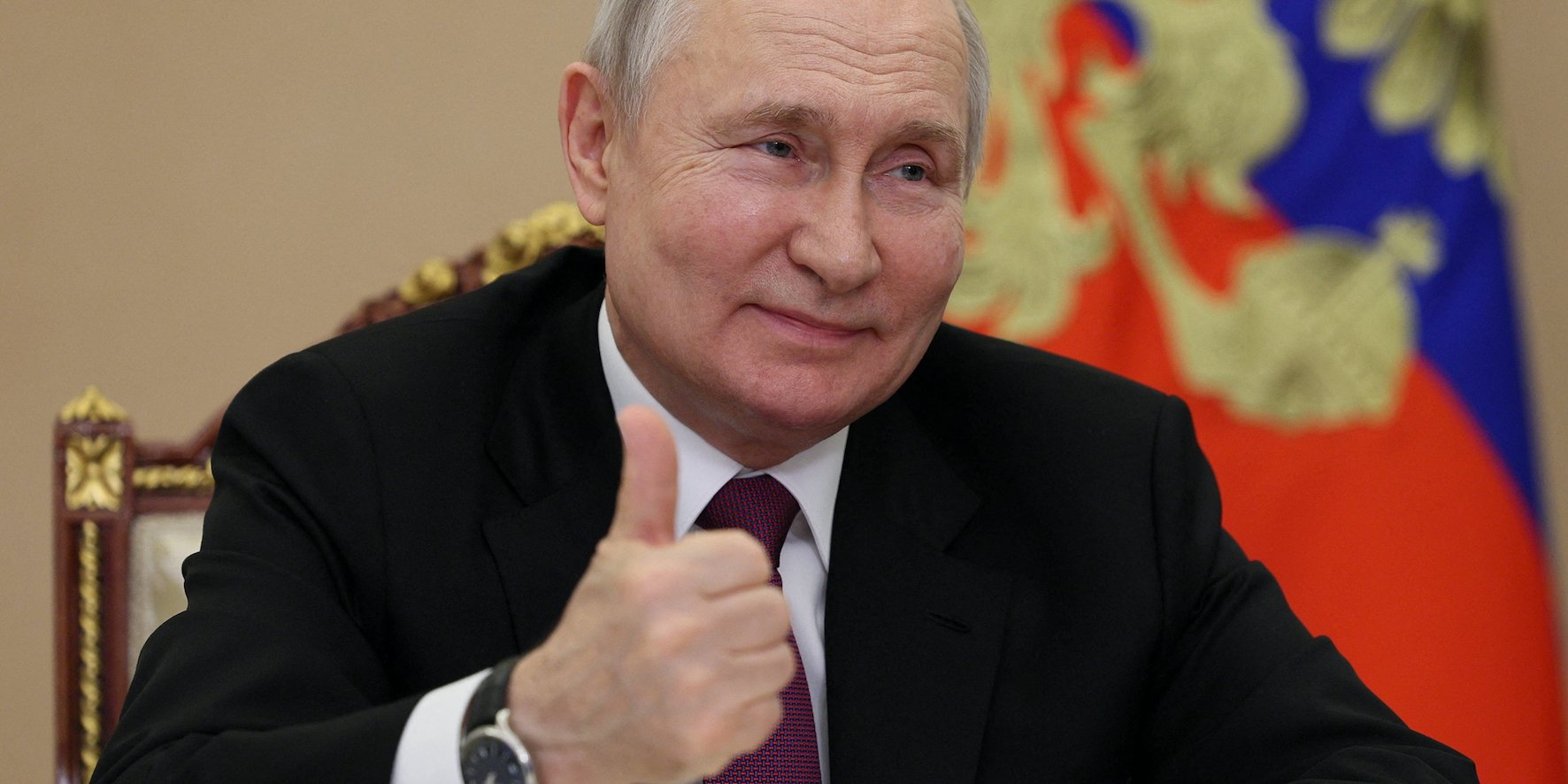 Путин подписал закон об аресте имущества россиян, выехавших 