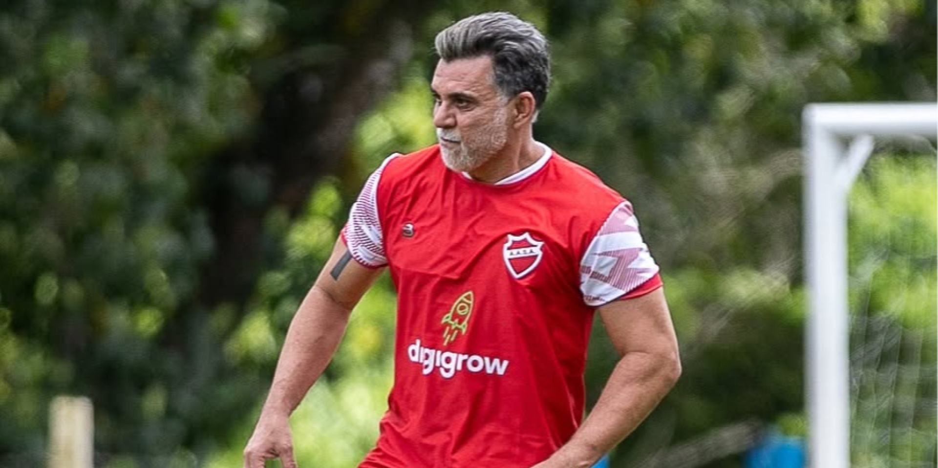 Не выплатил алименты: чемпиона мира и бывшую звезду Реала ар