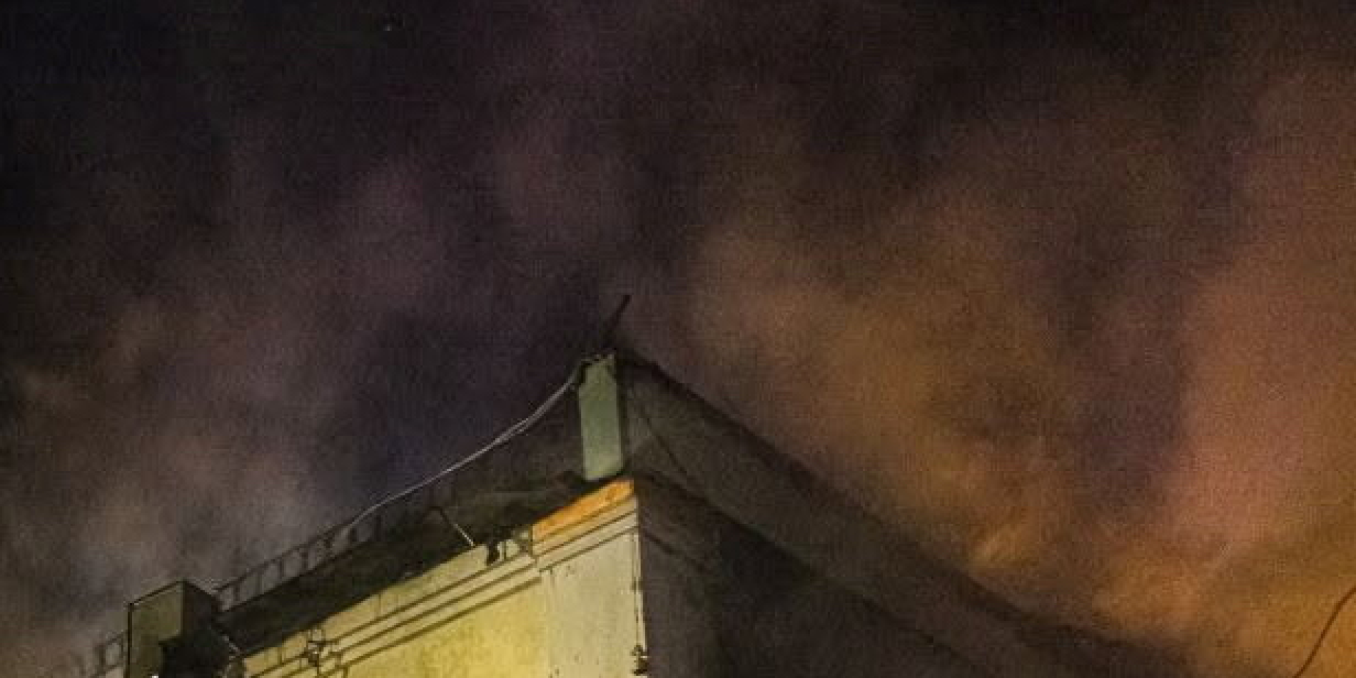Наслідки ракетного удару та атаки безпілотників у Харківській області 9 червня (Фото: State Emergency Service of Ukraine in Kharkiv region/Handout via REUTERS T)