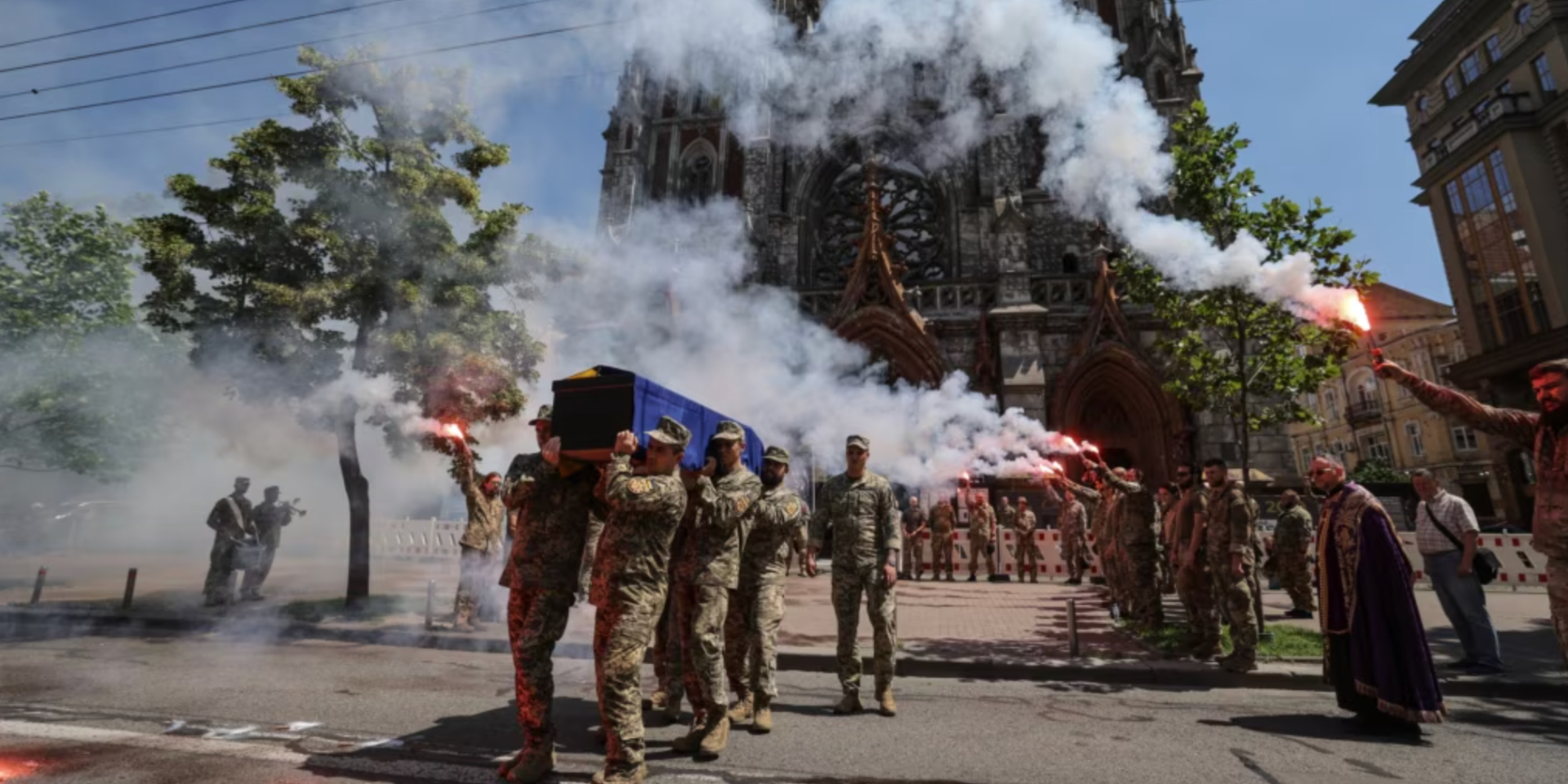 Колумбийского добровольца Оникса похоронили во Львове (Фото: Serhii Nuzhnenko/Radio Svoboda)