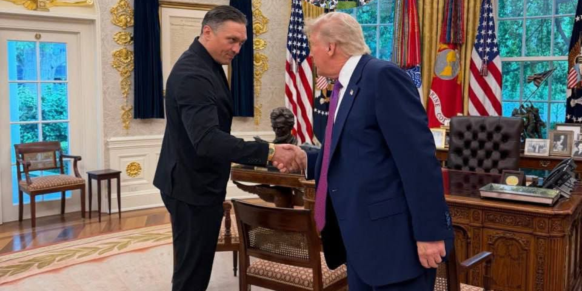 Український чемпіон Олександр Усик зустрівся з президентом США Дональдом Трампом у Білому домі, 12 червня 2026 року (Фото: x.com/MargoMartin47)