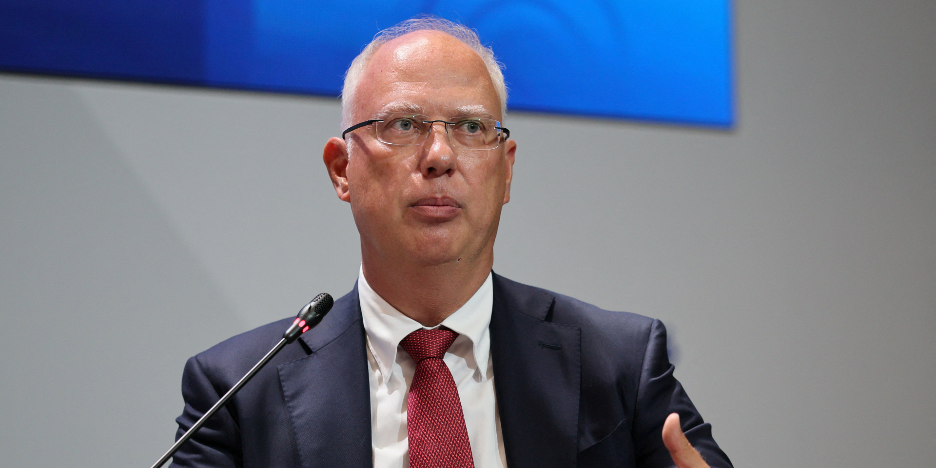 Kirill Dmitriev, the Russian presidential envoy and head of the Russian Direct Investment Fund, attends a session at the St. Petersburg International Economic Forum (SPIEF) in Saint Petersburg, Russia June 4, 2026. (Photo: REUTERS/Anastasia Barashkova)