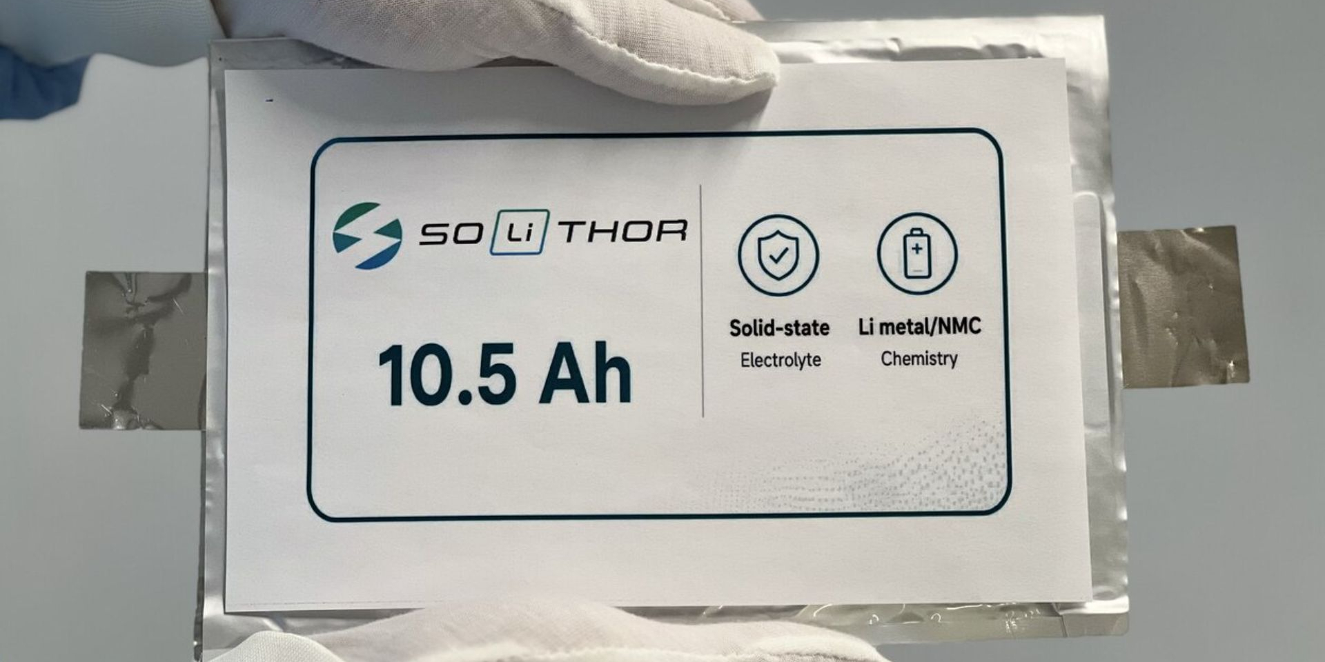 Первый демонстрационный элемент SOLiTHOR емкостью 10 Ач в многослойном пакетном формате (Фото: SOLiTHOR)