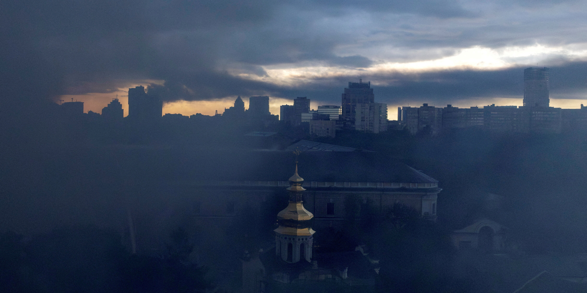 The aftermath of the Russian attack on Kyiv, June 15 (Photo: REUTERS/Thomas Peter)