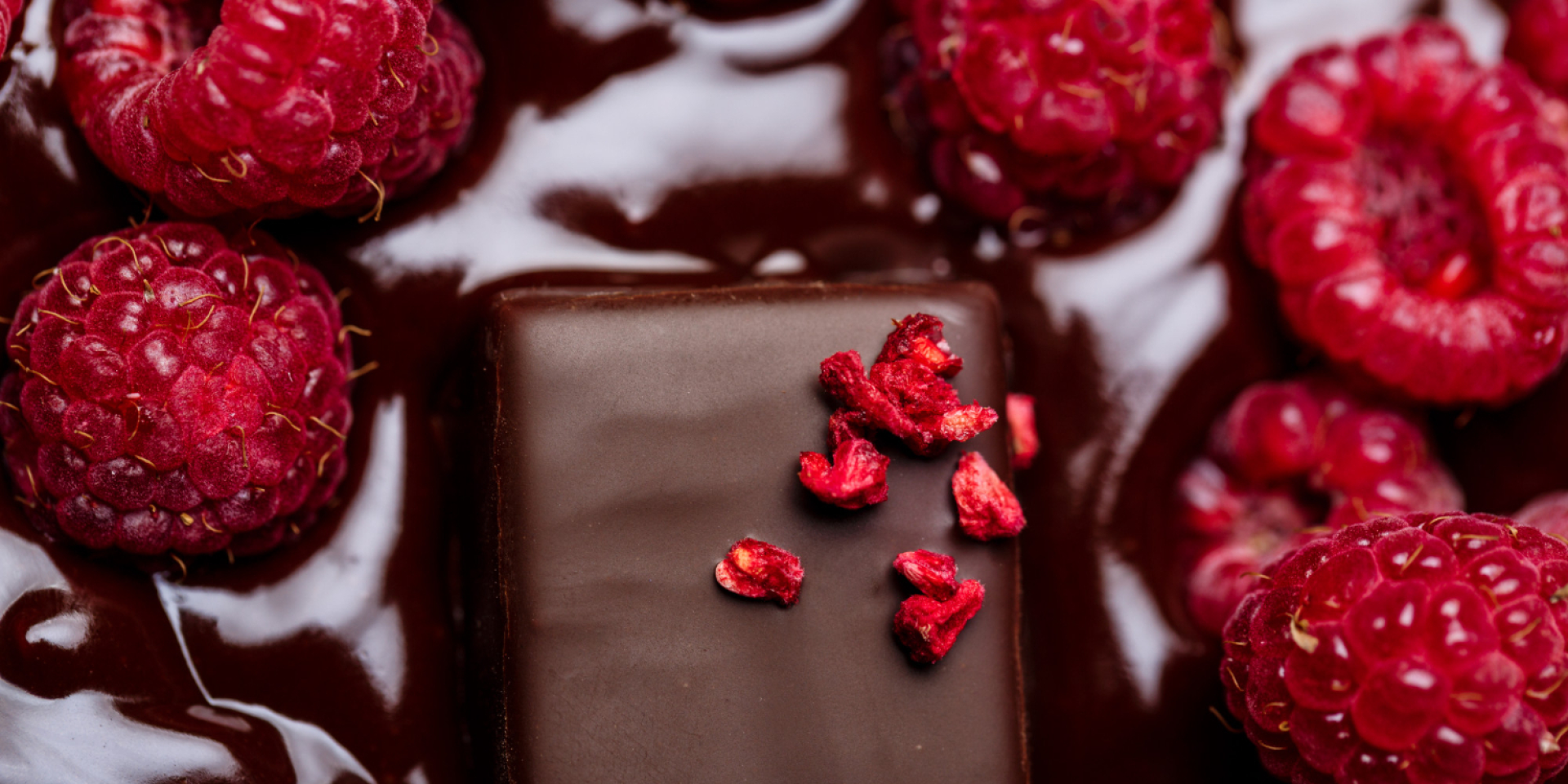 Малина з шоколадом (Фото: cookie_studio Freepik)