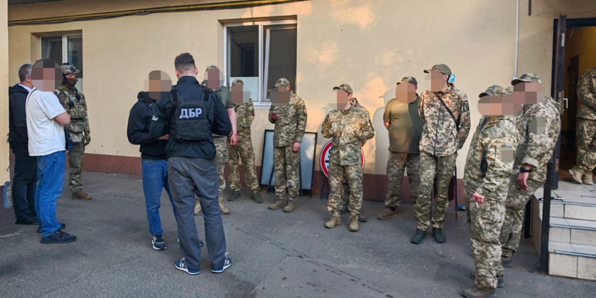 В Одесской области в РТЦК пытали и незаконно удерживали мужчин (Фото: ГБР)