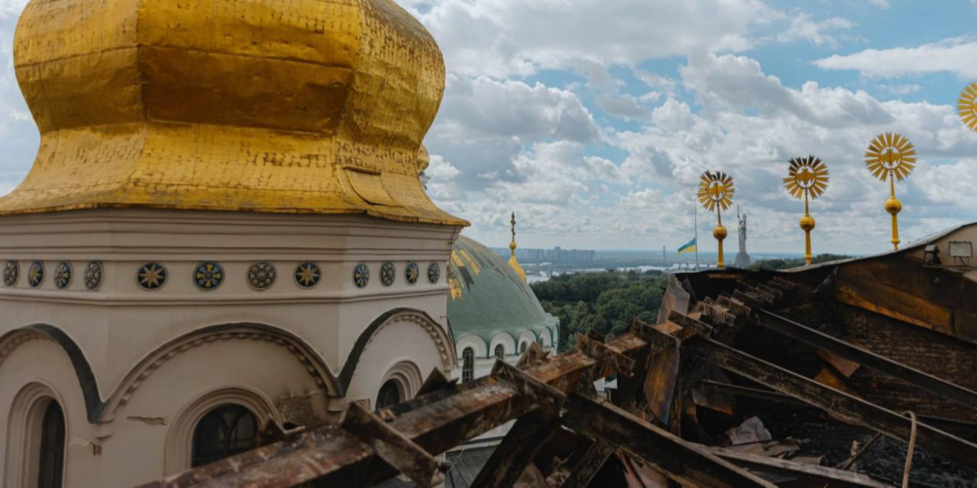 Швейцарские специалисты помогут в восстановлении Киево-Печерской лавры (Фото: Владимир Зеленский/Telegram)