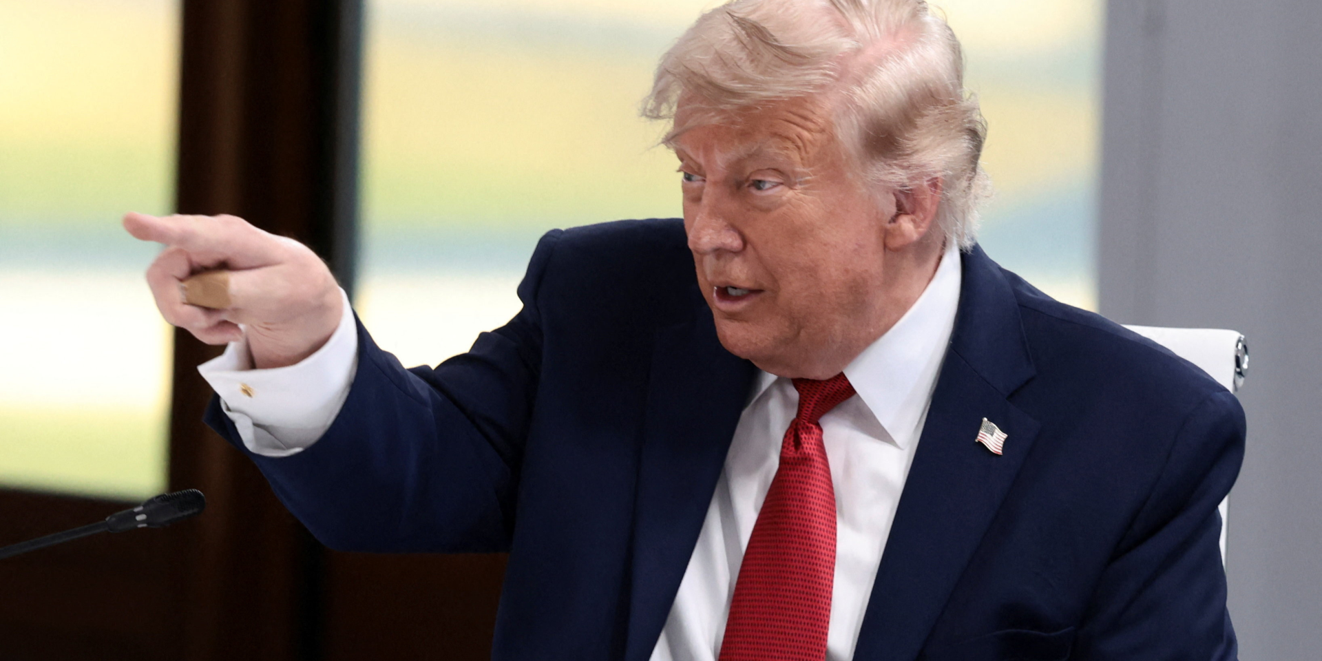 Трамп сказав світовим лідерам, що він там головний (Фото: REUTERS/Evelyn Hockstein)