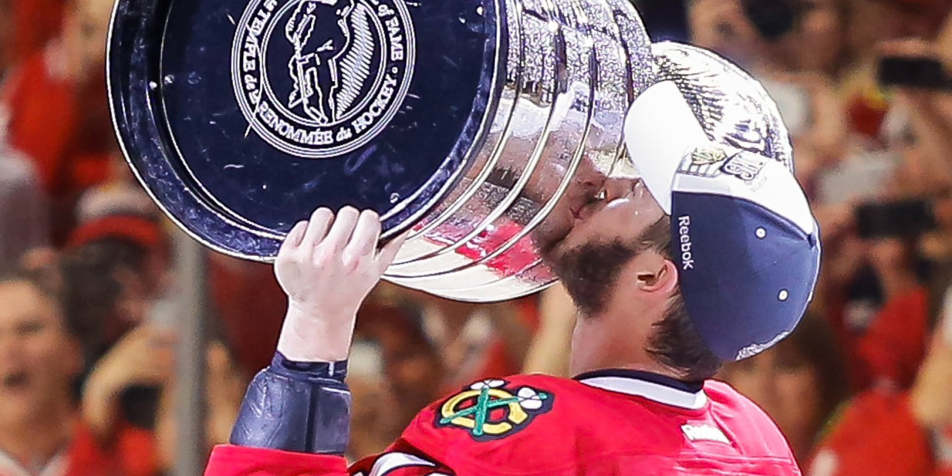Джонатан Тейвз (Фото: X/Chicago Blackhawks)