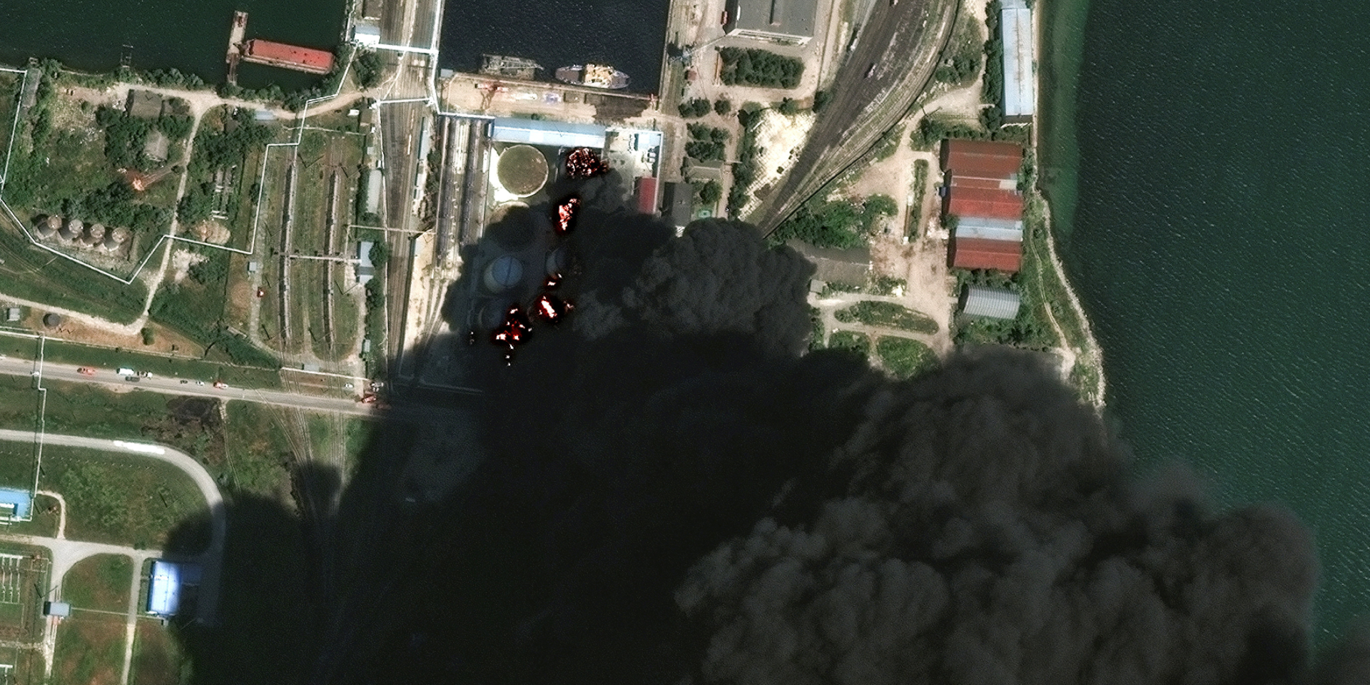 Russian oil depot on fire following a UAV strike on the occupied city of Kerch, Crimea, June 21, 2026 (Photo: Vantor/Handout via REUTERS)