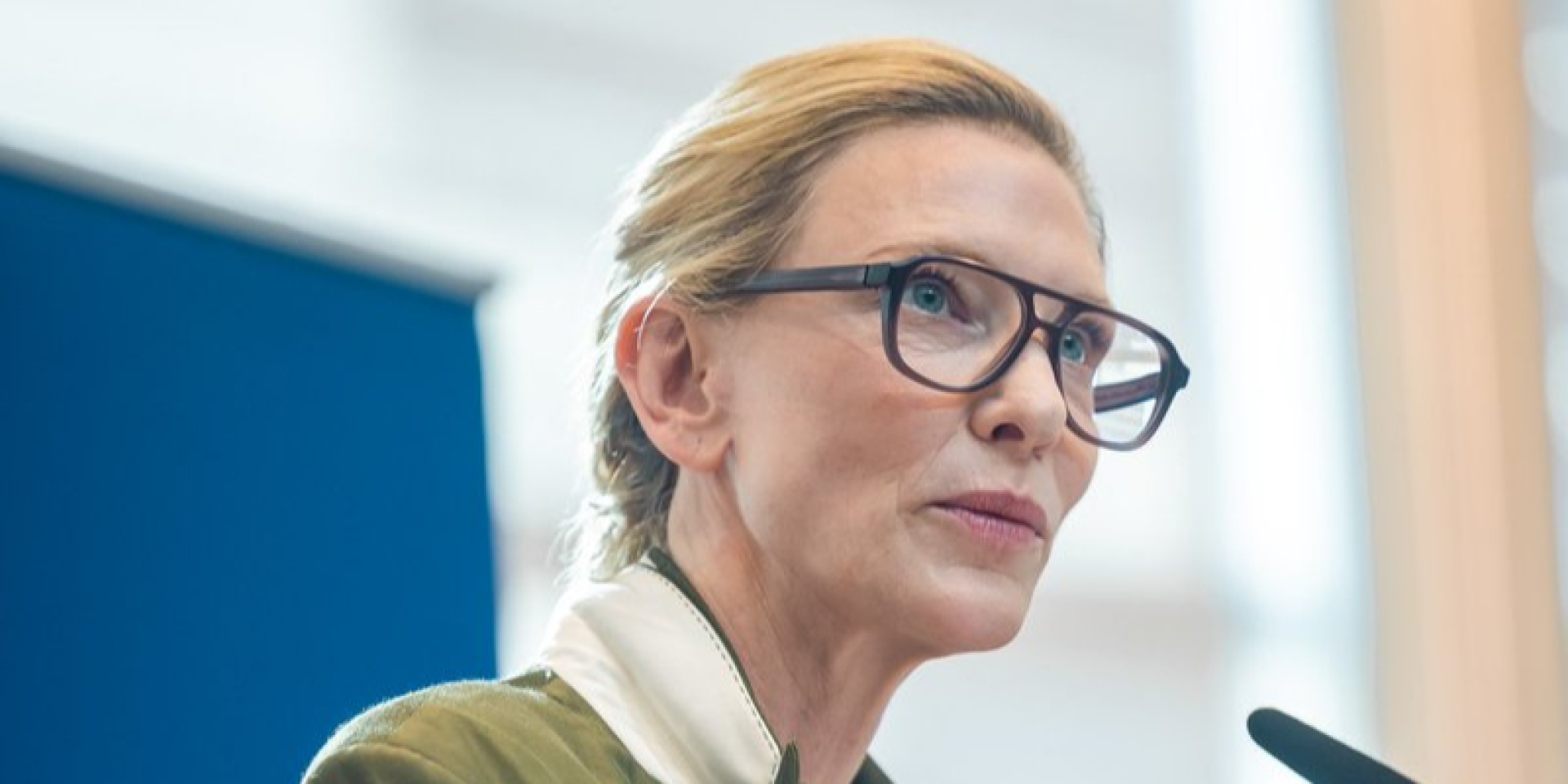 Кейт Бланшетт представила «Реестр согласия человека» для борьбы с ИИ в Европейском парламенте (Фото: EPP Group/X)