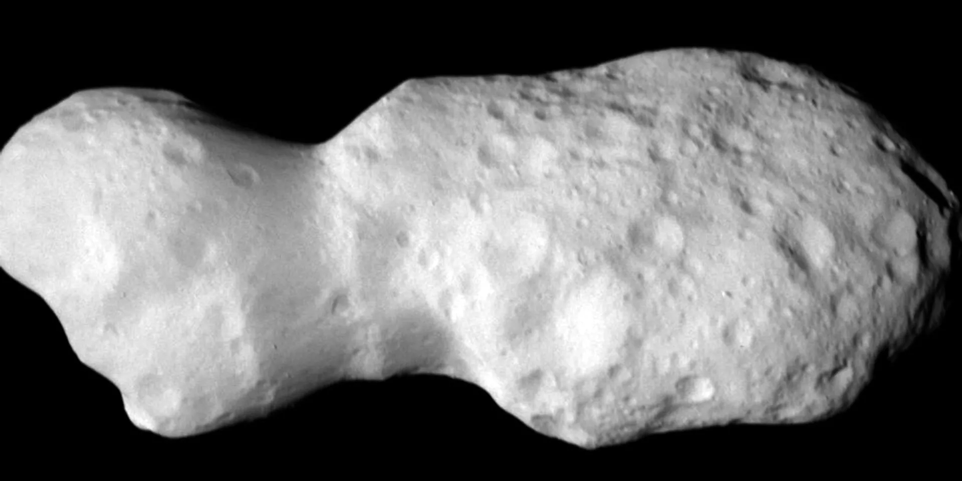 Незвичне обертання. NASA виявило астероїд у формі арахісу зі слідами давньої води