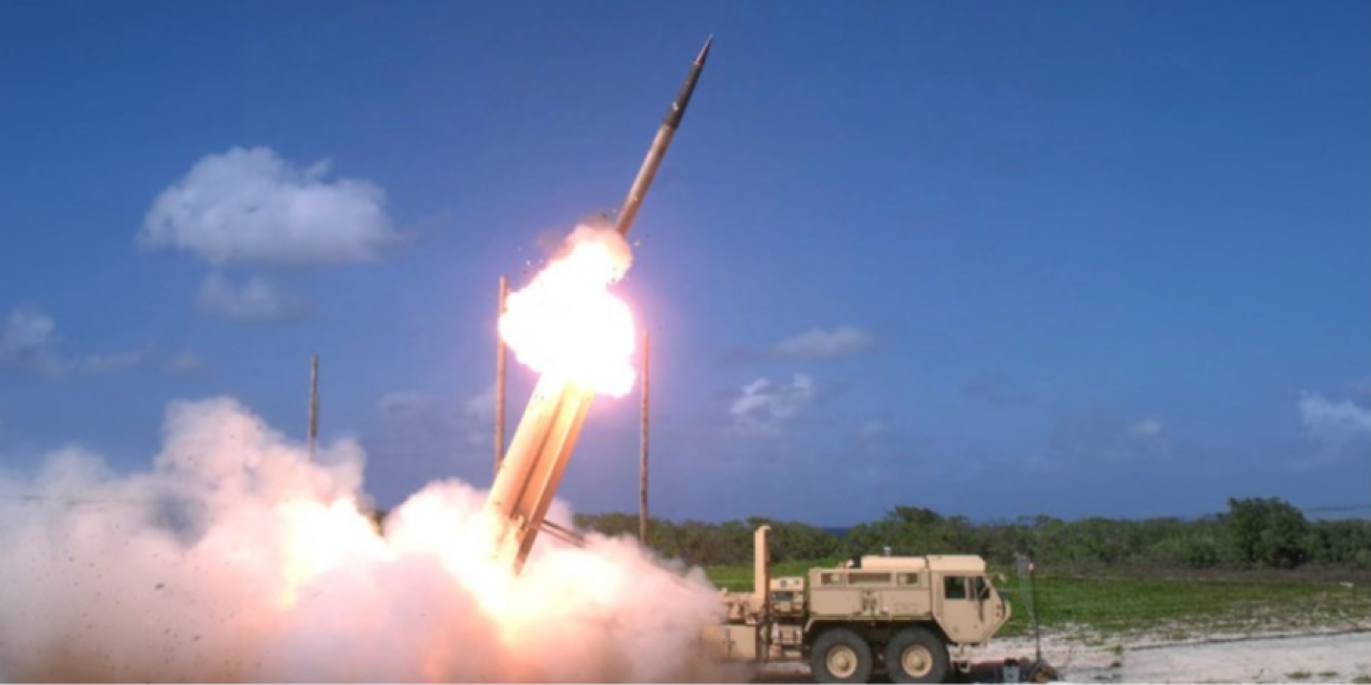 Как сообщили в Lockheed Martin, планируется увеличить в четыре раза производство ракет-перехватчиков для системы противоракетной обороны THAAD (Фото: U.S. Missile Defense Agency)