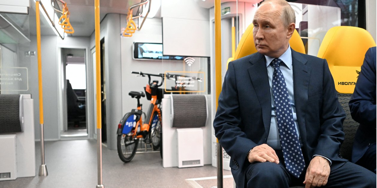 Поблизу резиденції Путіна на Валдаї без пояснень перекрили трасу — ЗМІ
