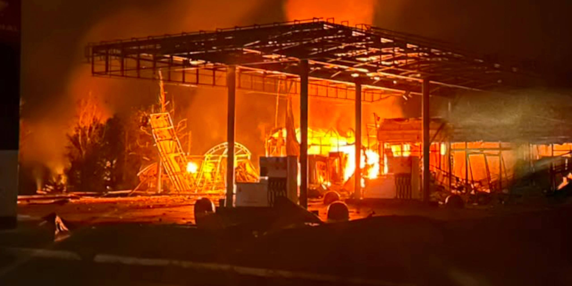 Пожежа на АЗС внаслідок атаки БПЛА по Охтирці Сумської області, 27 червня 2026 року (Фото: Сумська ОВА)
