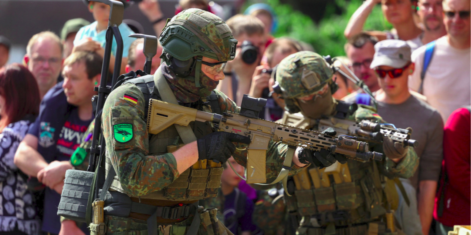 German soldiers give a public demonstration in Unna, Germany, on June 6, 2026. (Photo: REUTERS/Leon Kuegeler)