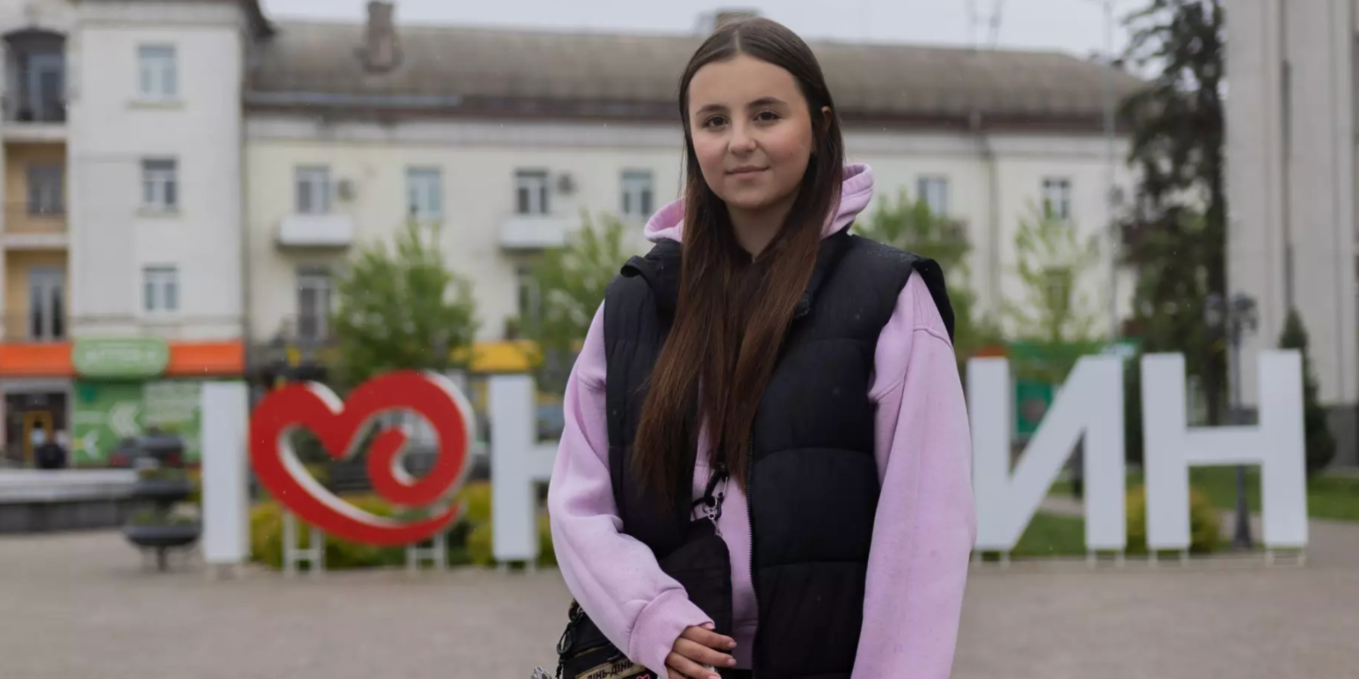 15-летняя жительница Нежина собрала для ВСУ более семи миллионов гривен (Фото: МВД Украины)