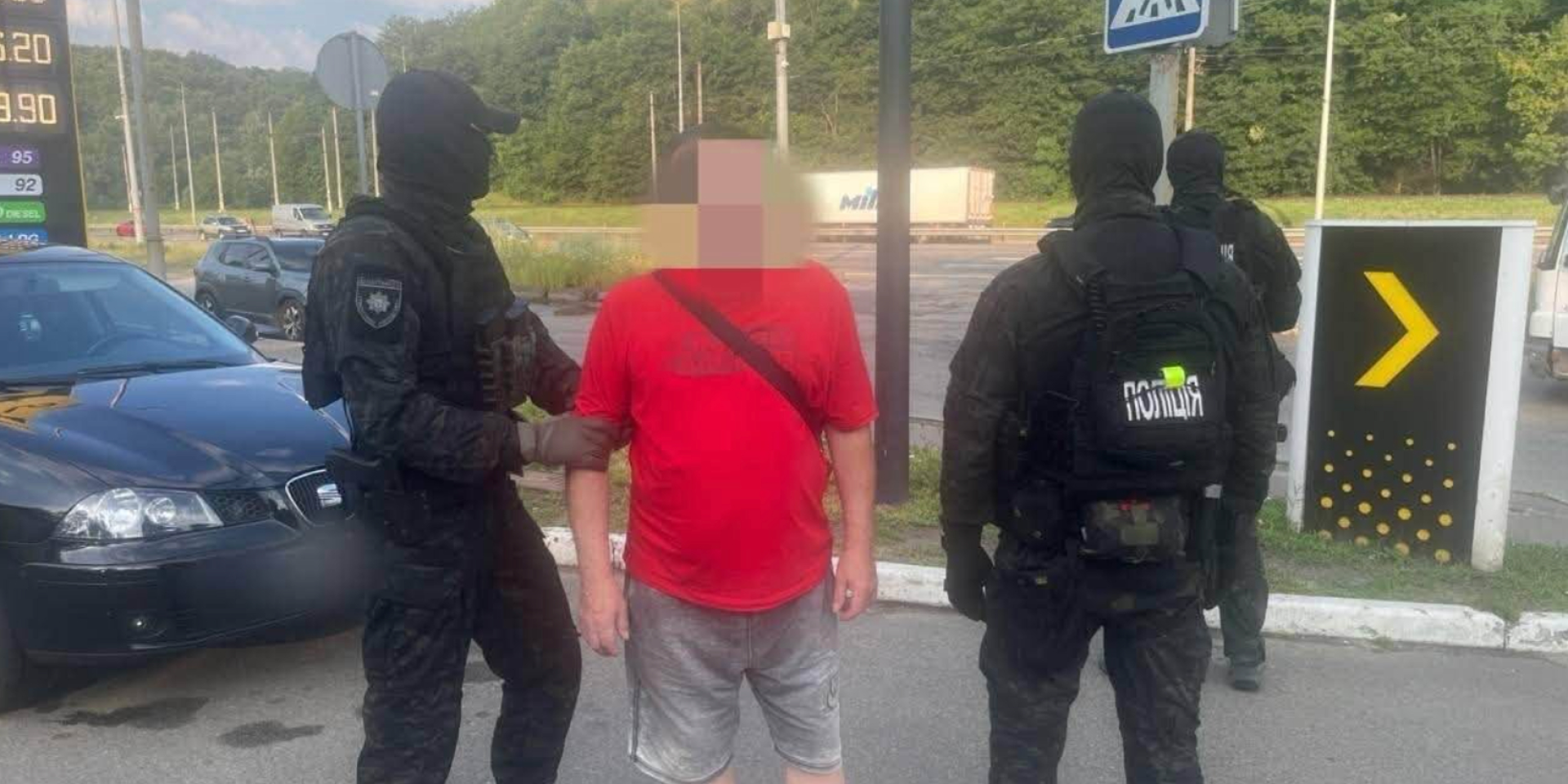 Поліцейські інсценували вбивство жінки, яку ймовірно замовив вбити колишній чоловік-хірург (Фото: Facebook Сергій Болвінов)
