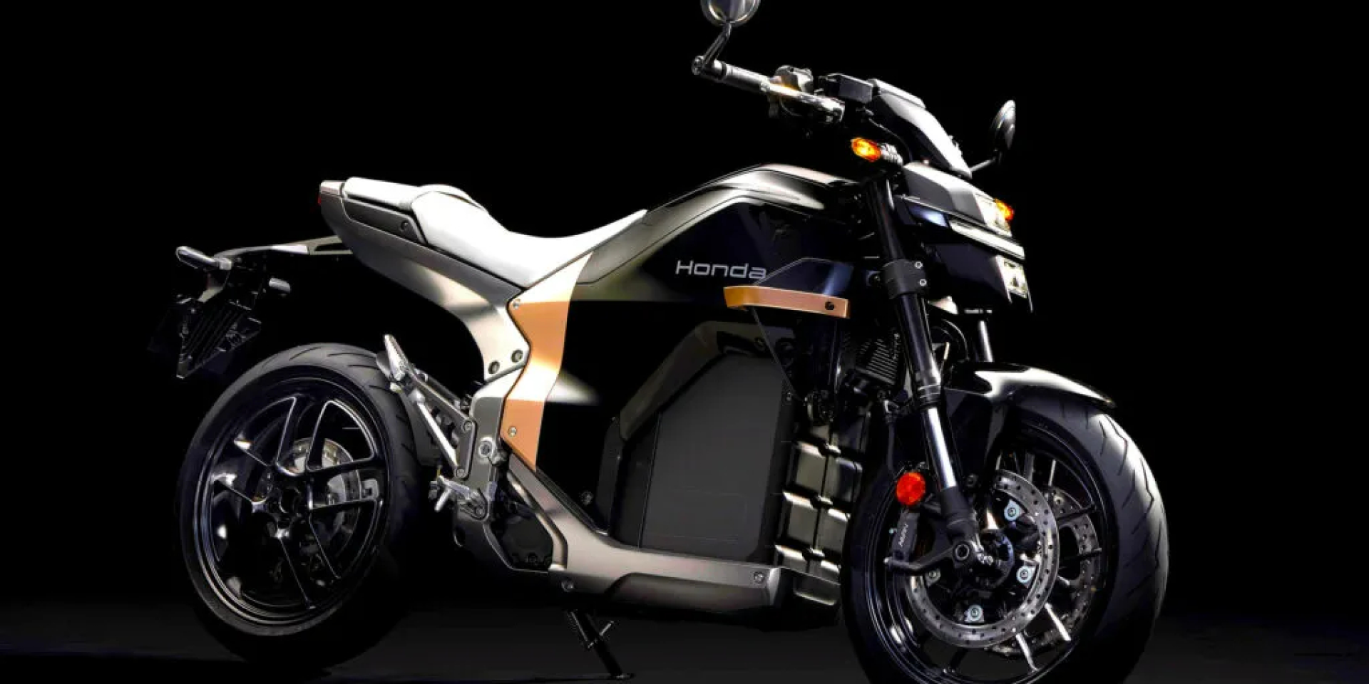 Первый электрический мотоцикл Honda (Фото: Honda)