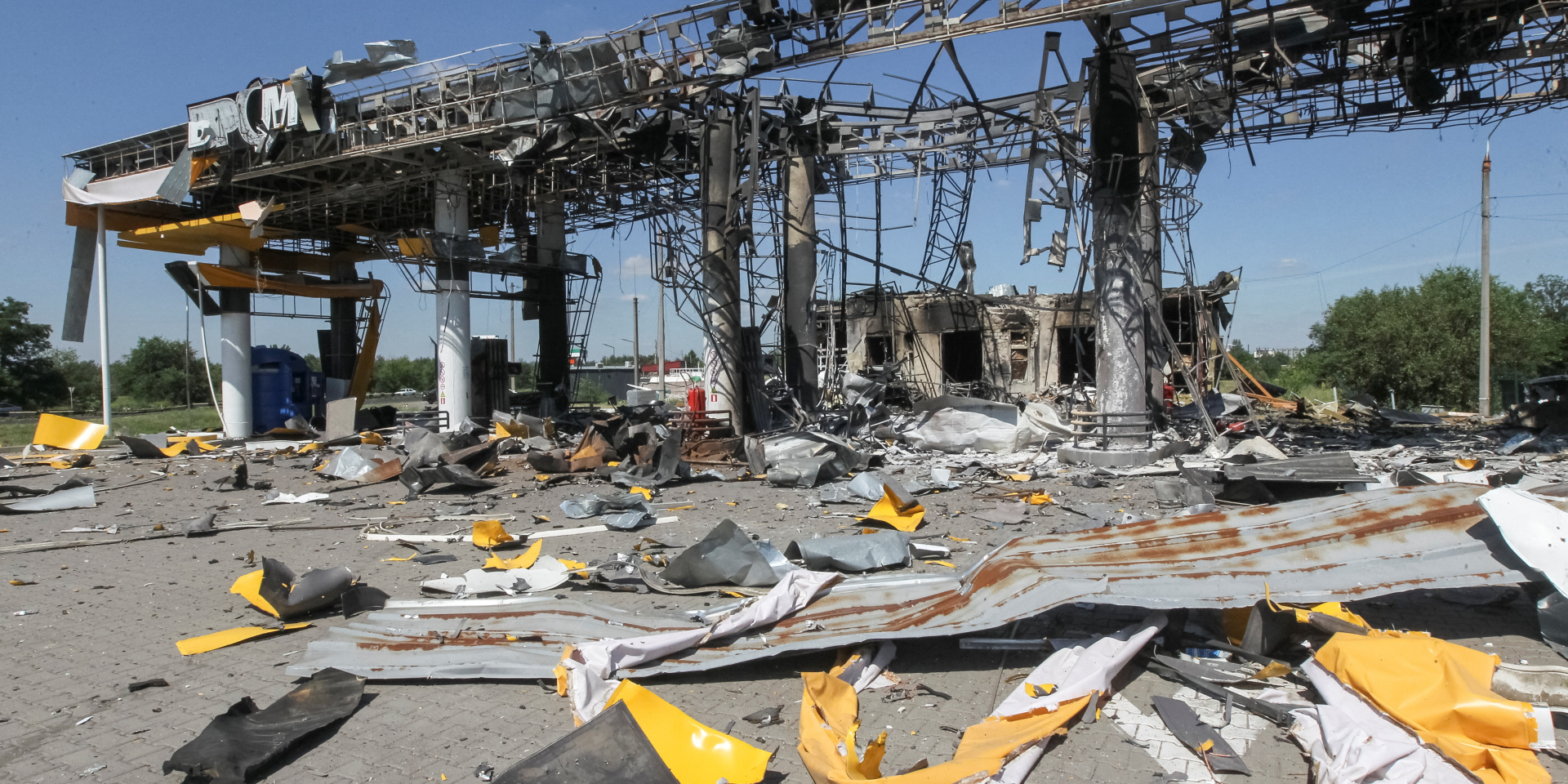 A gas station destroyed by a Russian drone strike in Dnipropetrovsk Oblast, July 1, 2026 (Photo: REUTERS)