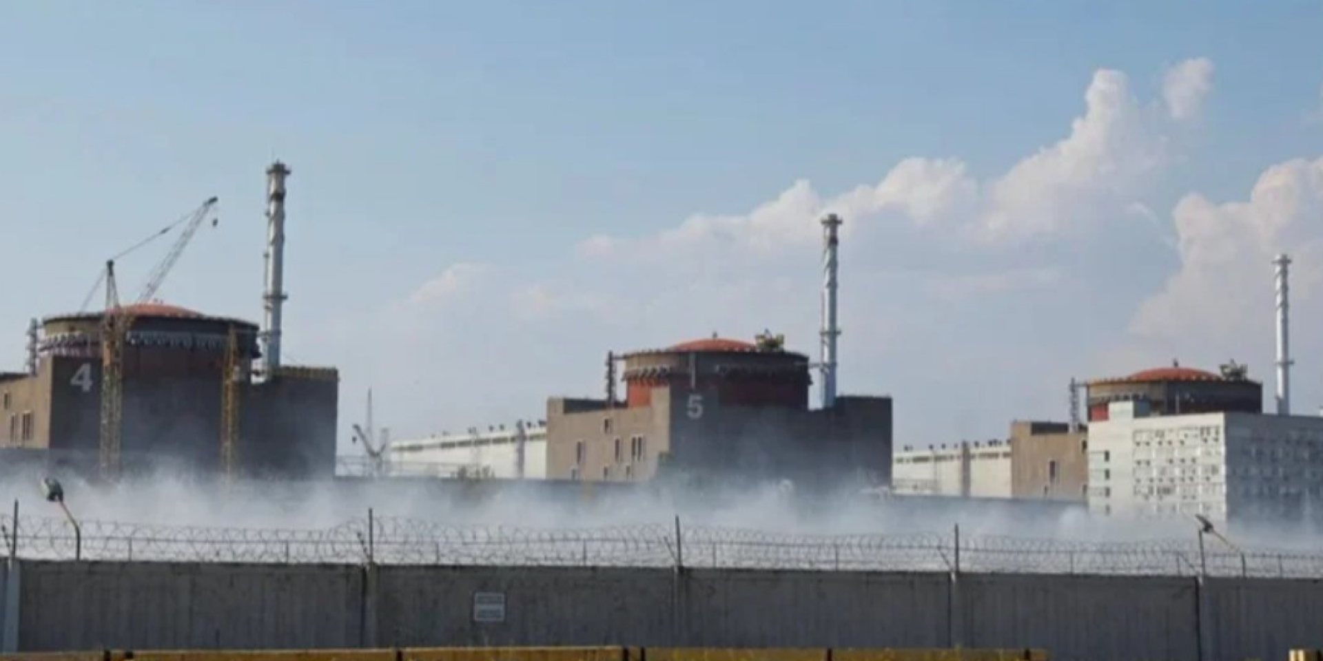 The invaders mined some of the station's technical facilities, located near the shoreline of the former Kakhovka reservoir (Photo: REUTERS/Alexander Ermochenko)