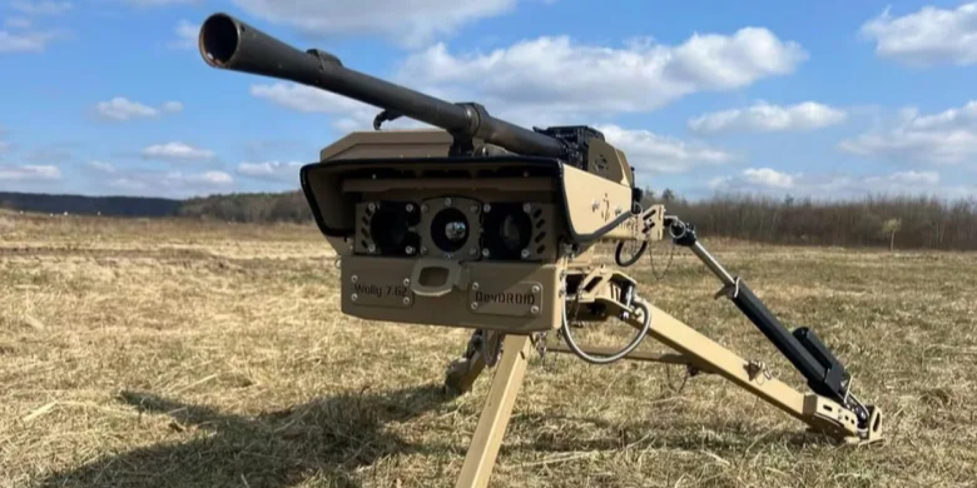 On the Kinburn Spit, a marine drone delivered a ground robot for the first time (Photo: DevDroid)