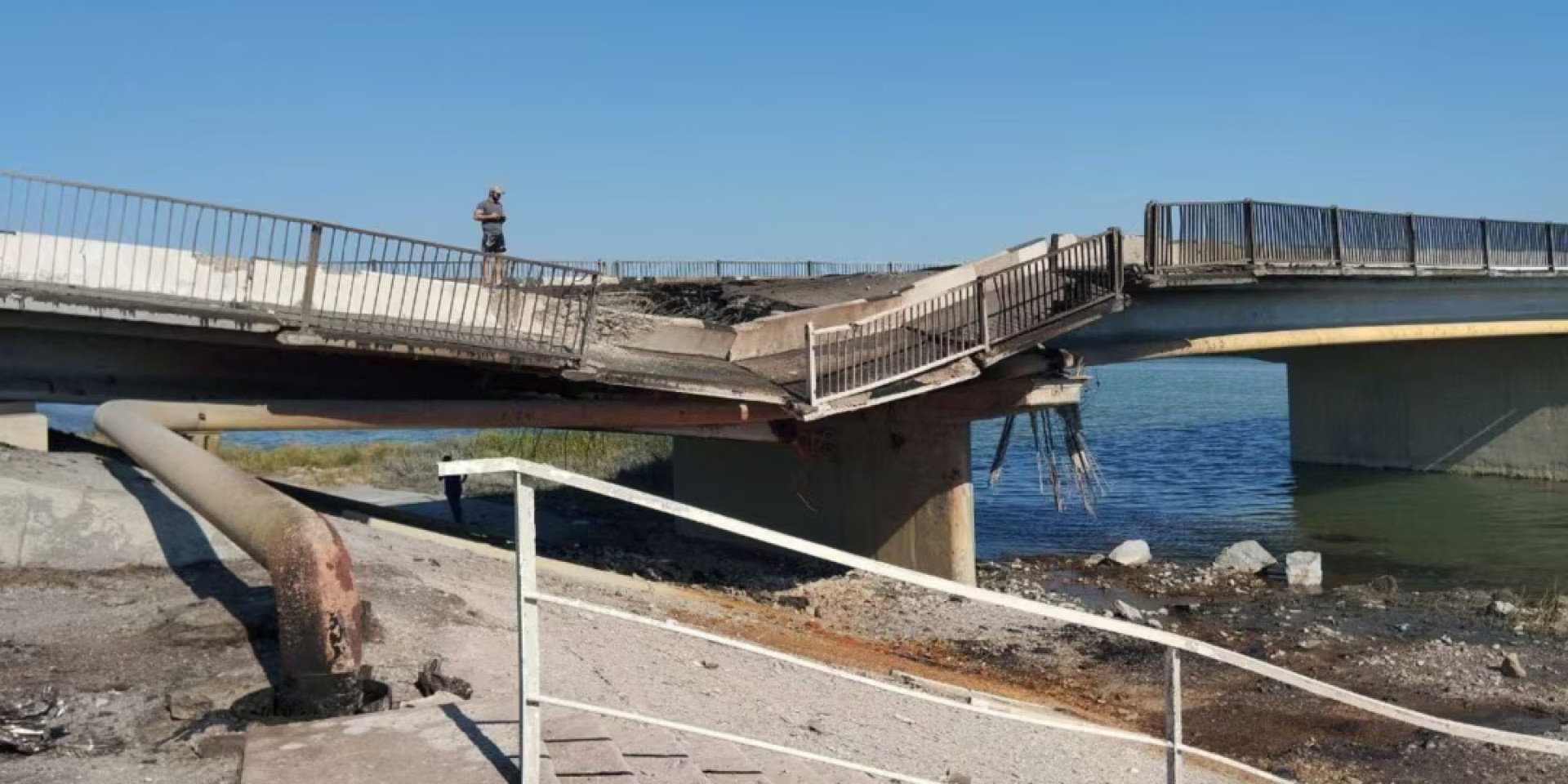 Aftermath of a previous strike on the Chonhar Bridge (archive photo) (Photo: Alexander Polegenko / TASS)