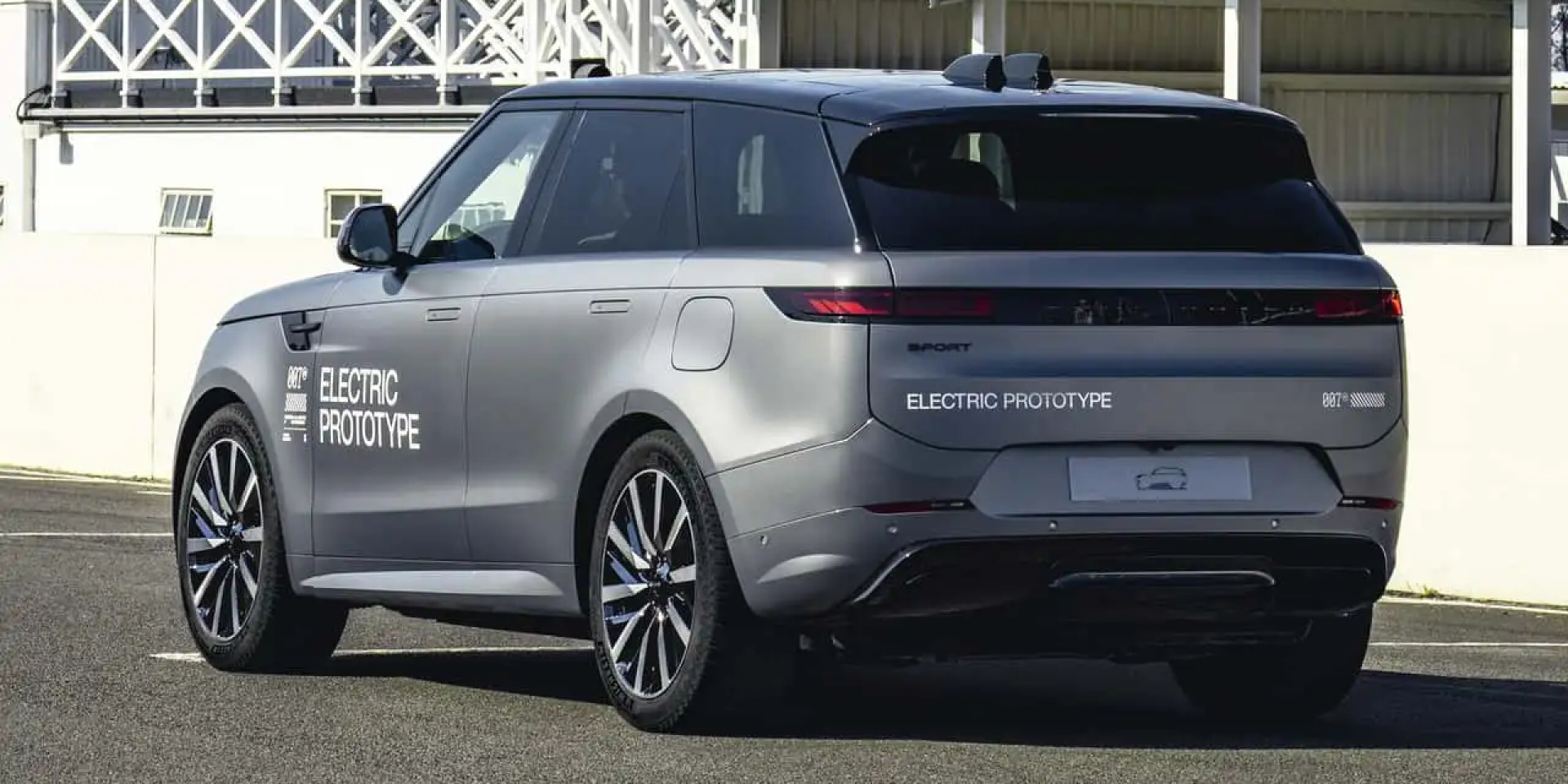 Range Rover Sport Electric вышел на финальные испытания (Фото: Land Rover)