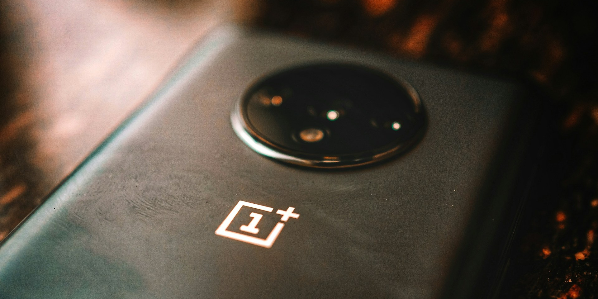 OnePlus не будет продавать новые устройства в США и Европе (Фото: Unsplash)