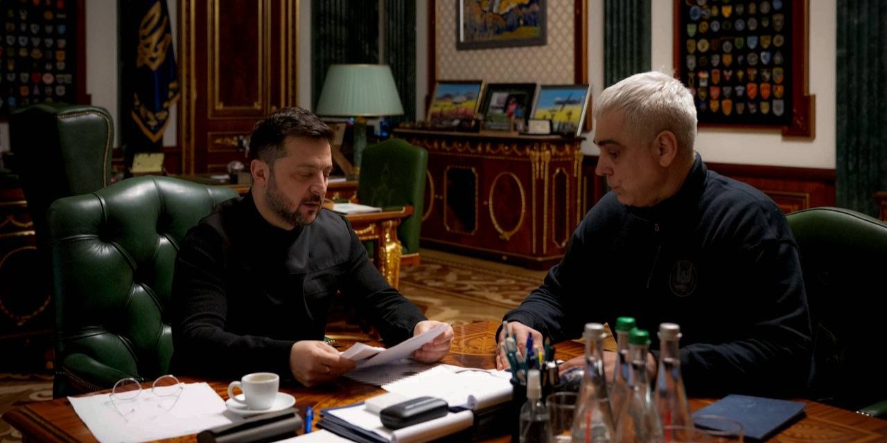 Президент України Володимир Зеленський та генерал-майор СБУ Олександр Поклад (Фото: Zelenskiy / Official / Telegram)