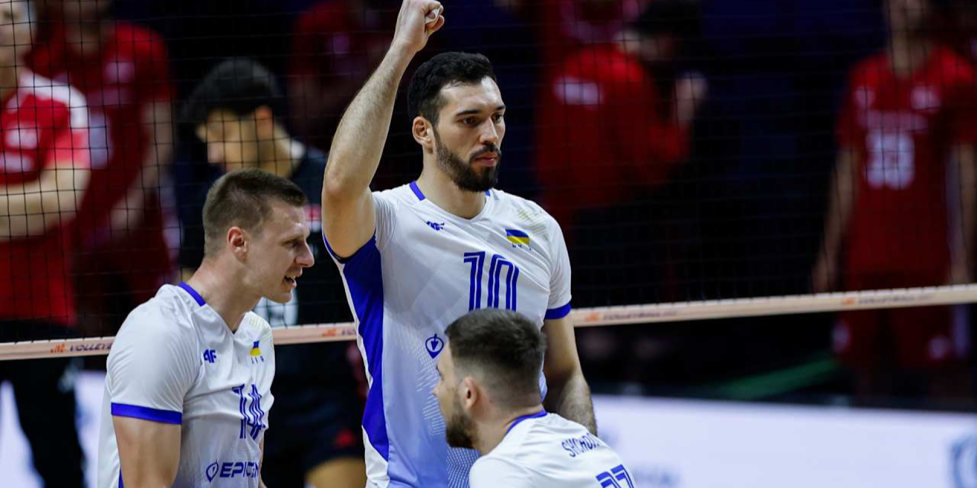 Юрий Семенюк (№ 10) набрал 17 очков в матче с турками (Фото: volleyballworld.com)