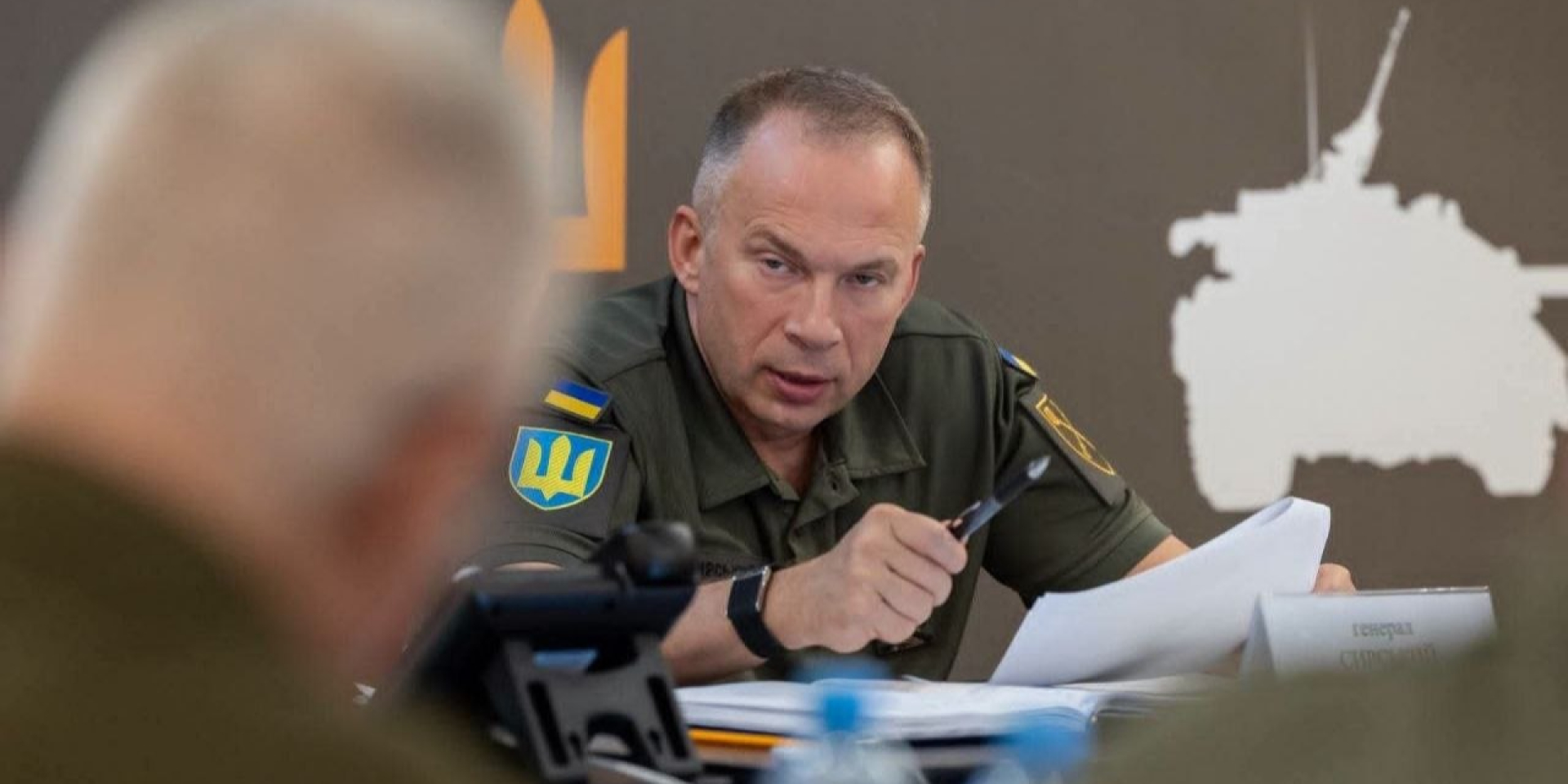 Syrskyi backed by Apostol and Neizhpapa (Photo: Syrskyi / Telegram)