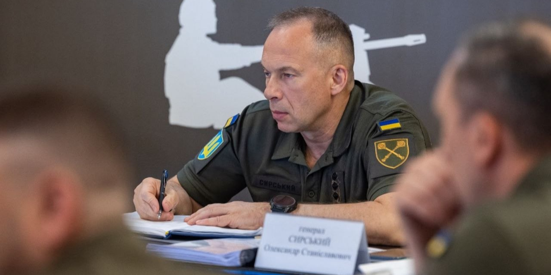 Сырский — жестокий российский генерал, который считает себя украинским патриотом, — Безуглая (Фото: t.me/osirskiy)