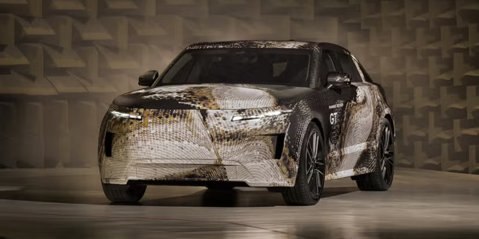 Jaguar Land Rover представила електричний Range Rover GT (Фото: Range Rover)