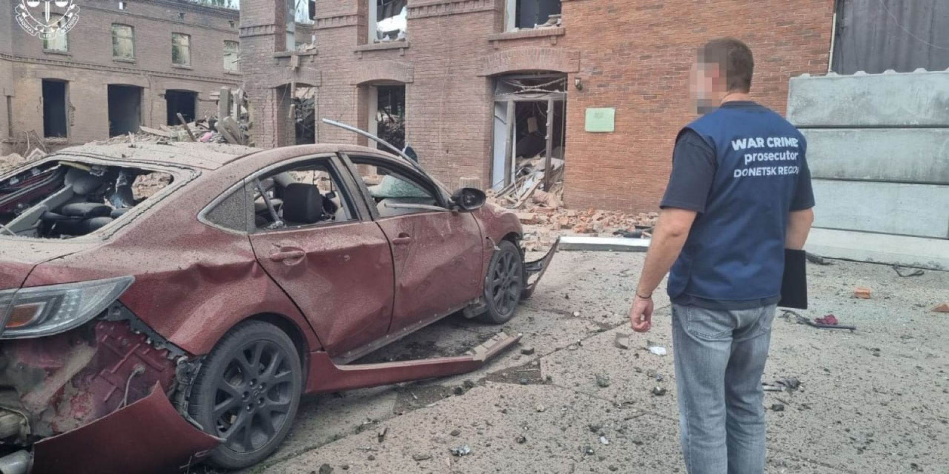 The aftermath of the Russian airstrike on Sloviansk in Donetsk Oblast, July 24, 2026 (Photo: Donetsk Regional Prosecutor's Office)