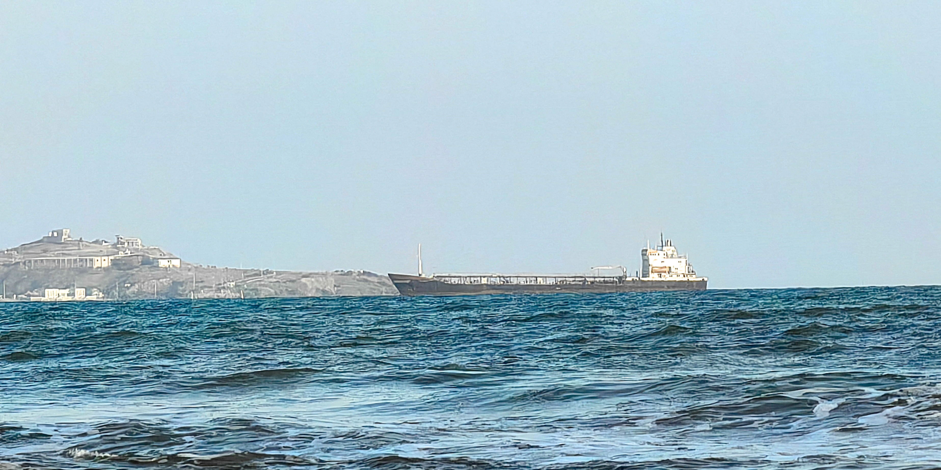 In the coming days, the ships will set off towards the Suez Canal along with vessels from other countries (Photo: REUTERS/Stringer)